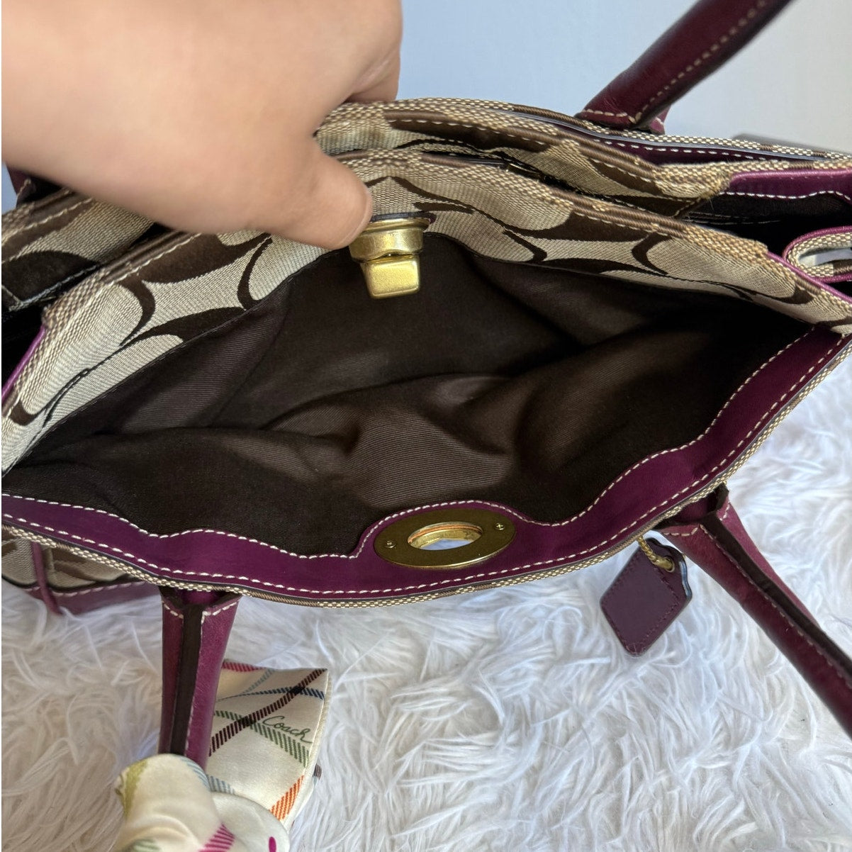 COACH 2010 Madeline Turnlock Signature Purple Brown Shoulder Bag Tote