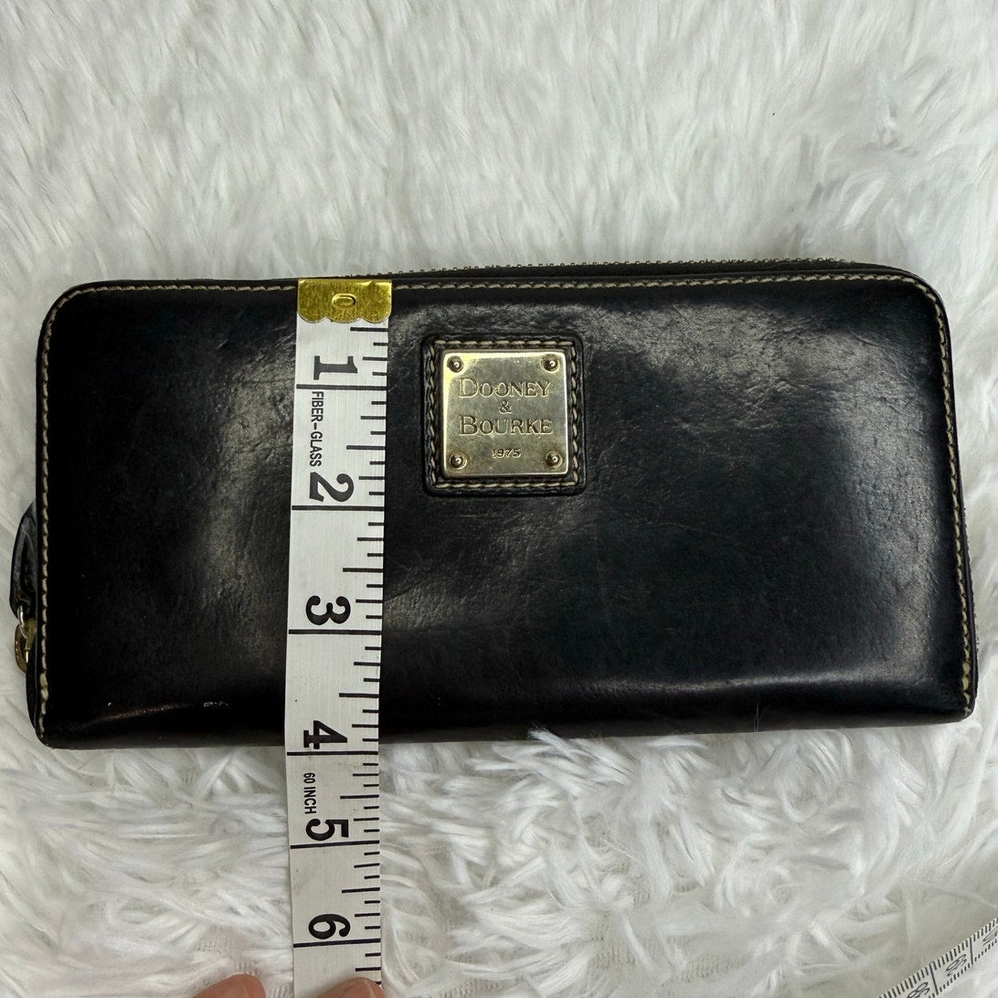 DOONEY & BOURKE Black Zip Around Wallet