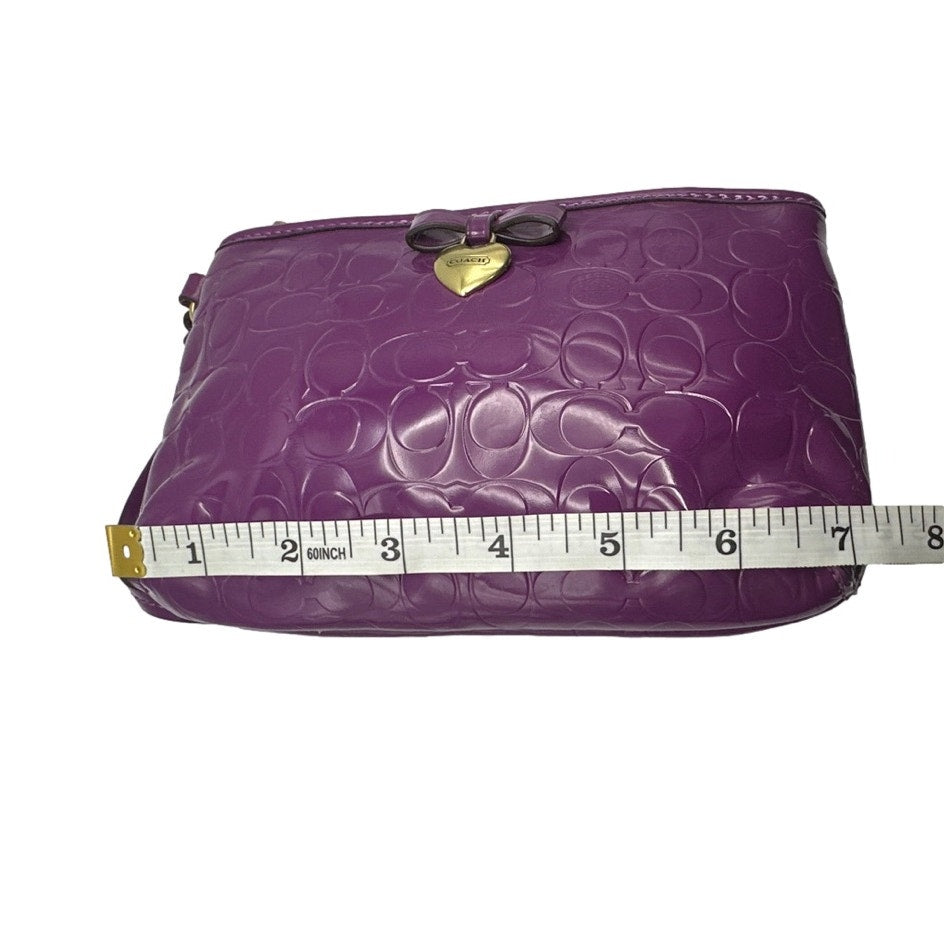 SALE COACH Patent Leather Purple Heart Wristlet