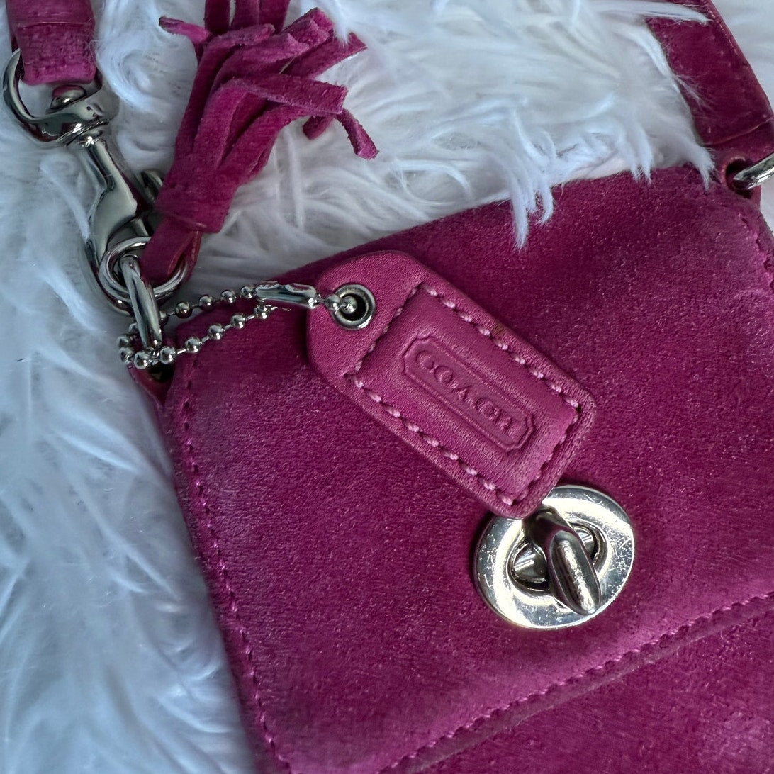 y2k COACH Vintage Pink Suede Turnlock Card Case / Holder Wristlet