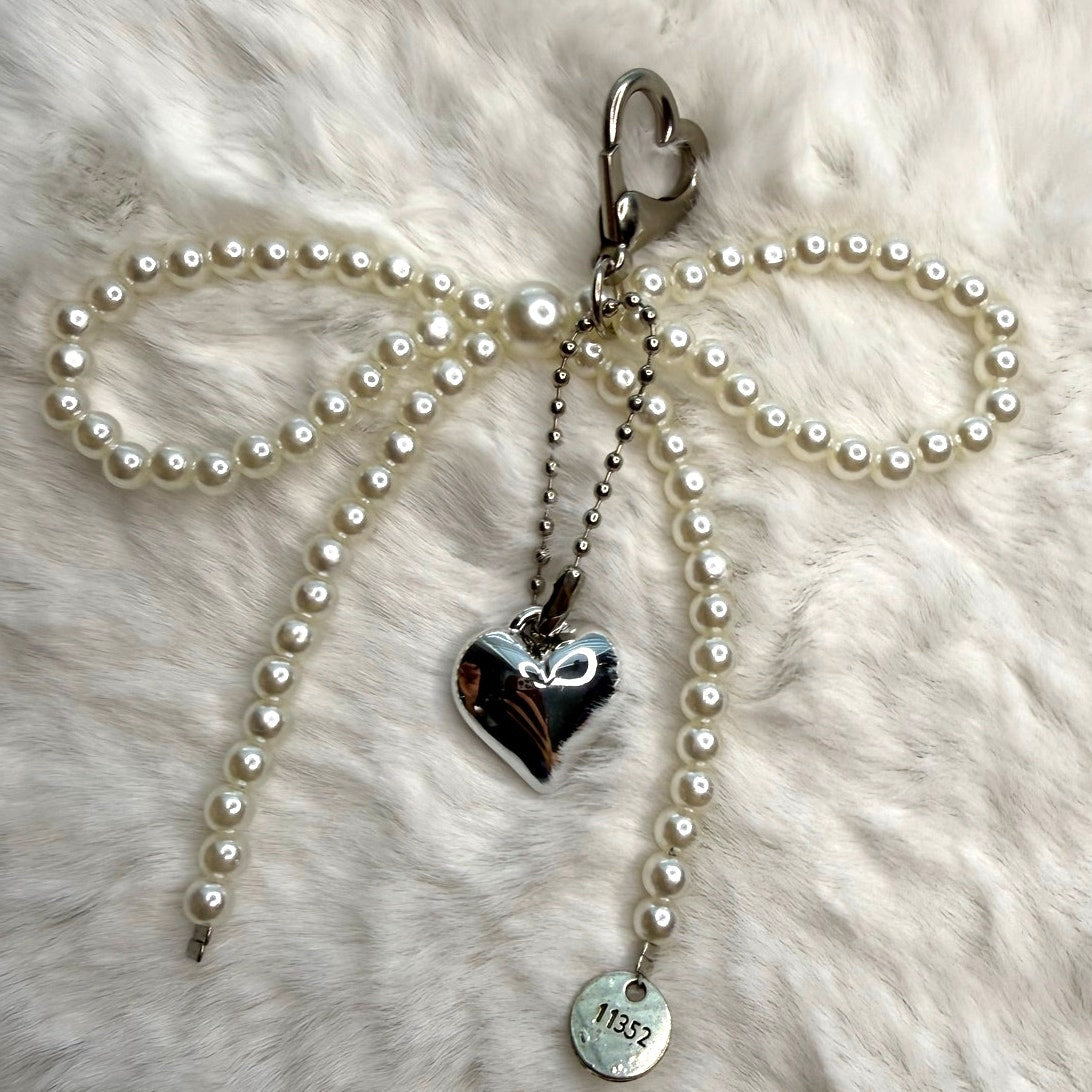 White Bowknot Heart Sweet Charm Pearl Bow Bag Charm Fashion Charm