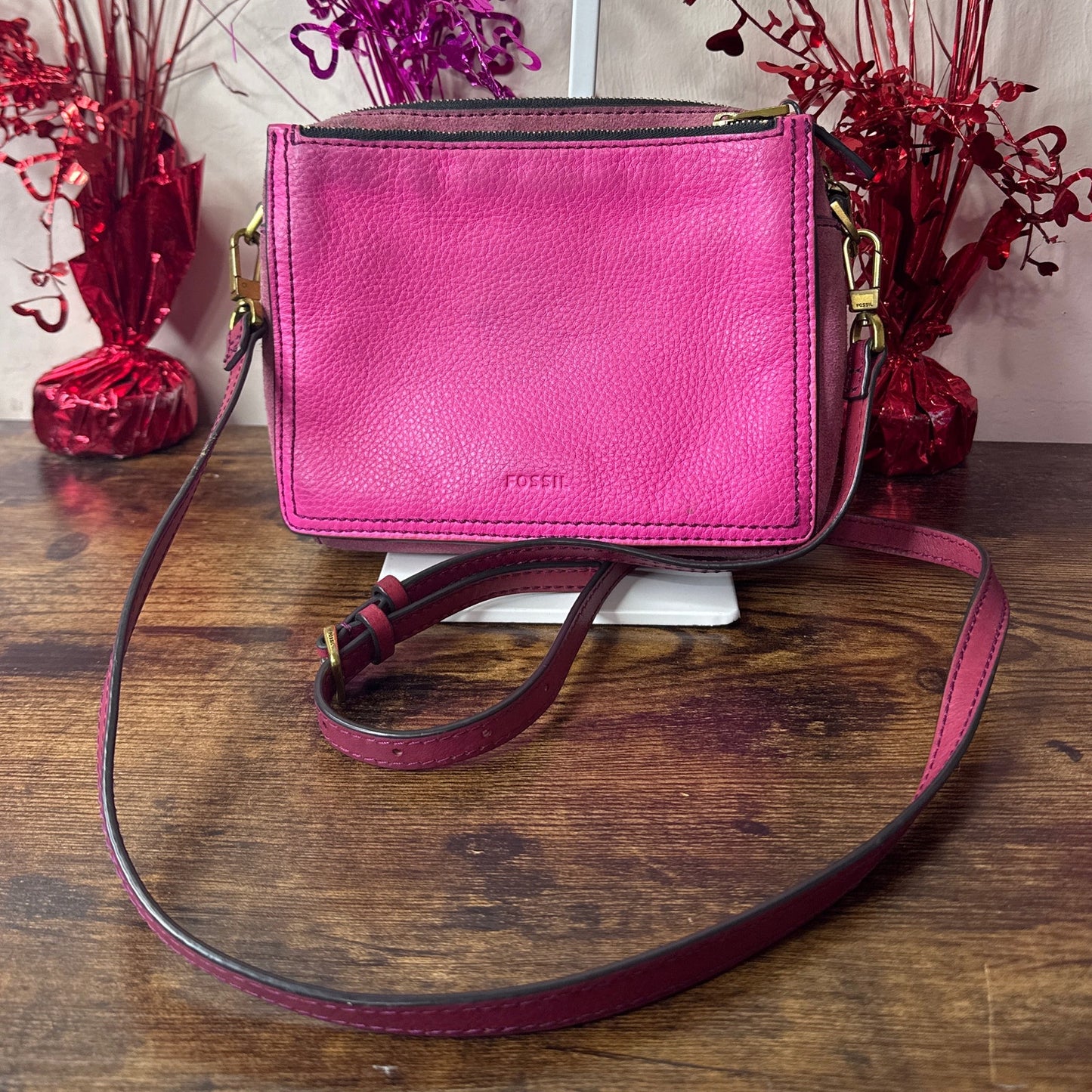 SALE FOSSIL Fuchsia Crossbody