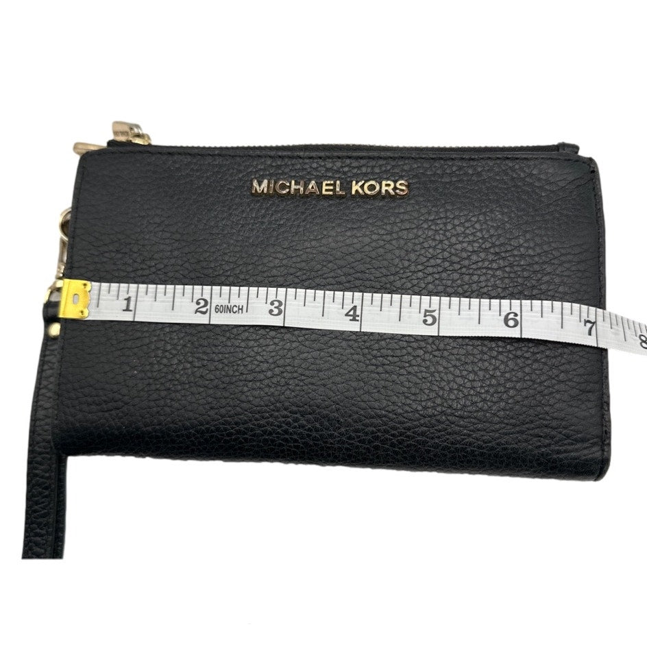 MICHAEL KORS Black Jet Set Tavel Wallet w/ Phone Holder