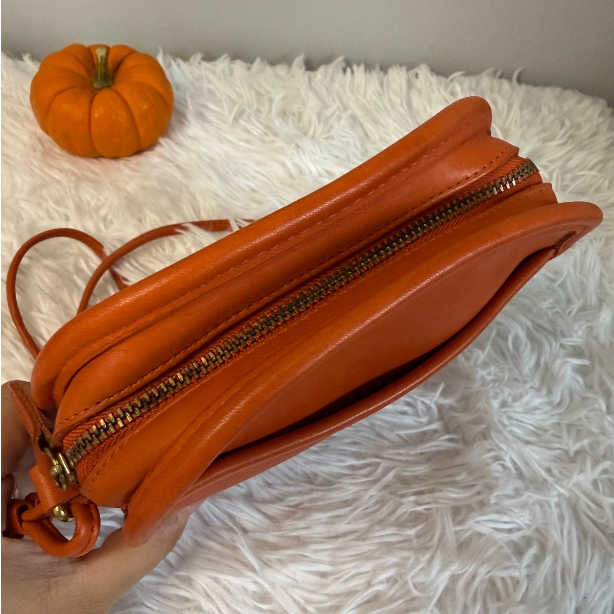 Vintage COACH Tangerine Abbie Bag 9017