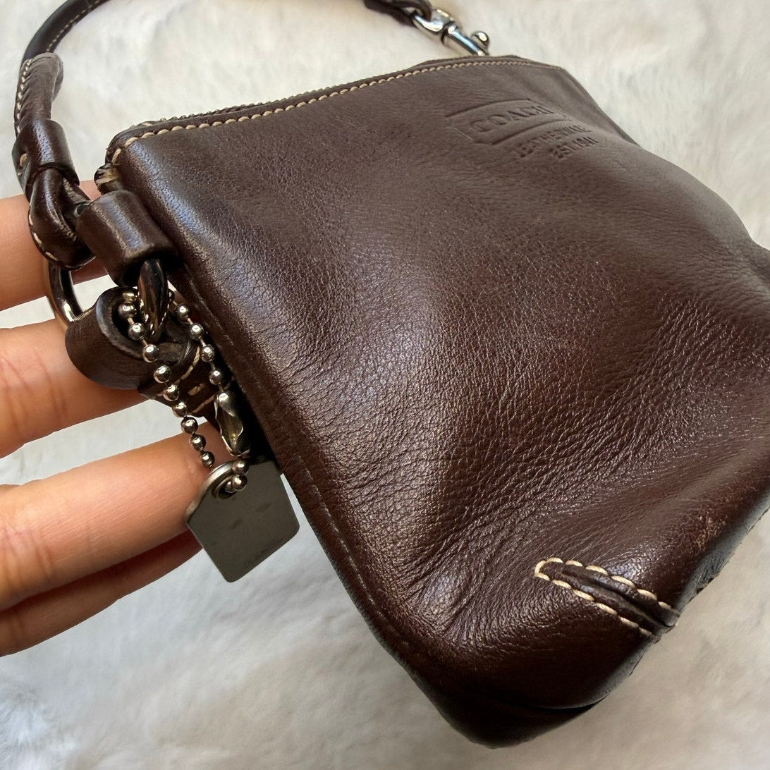 y2k Coach Vintage Leatherware Brown Soho Wristlet