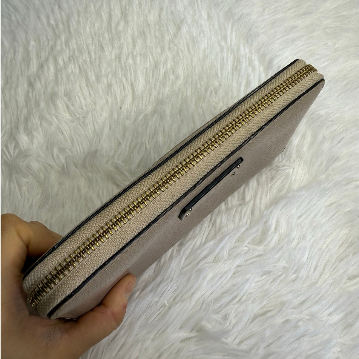 Kate Spade New York  Zip Around Wallet