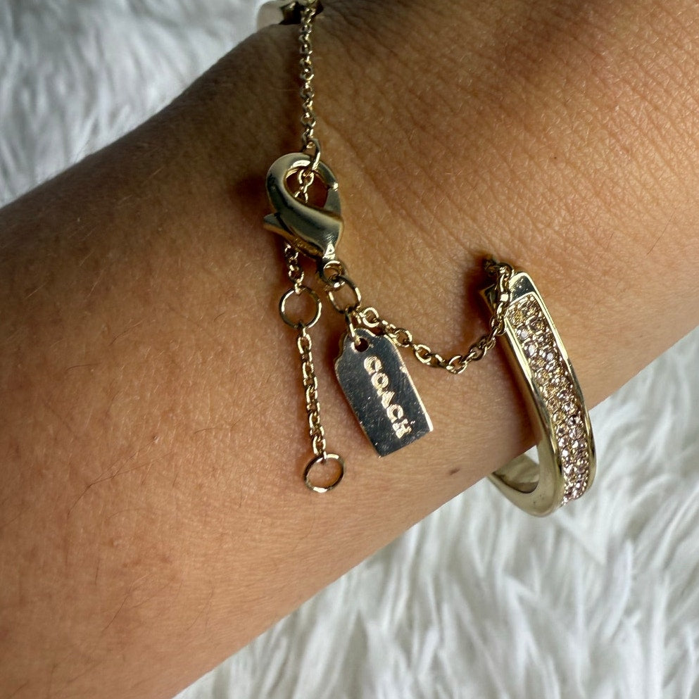 COACH Logo Single Crystal Chip Open Circle Bangle Bracelet Cuff Crystal Pave