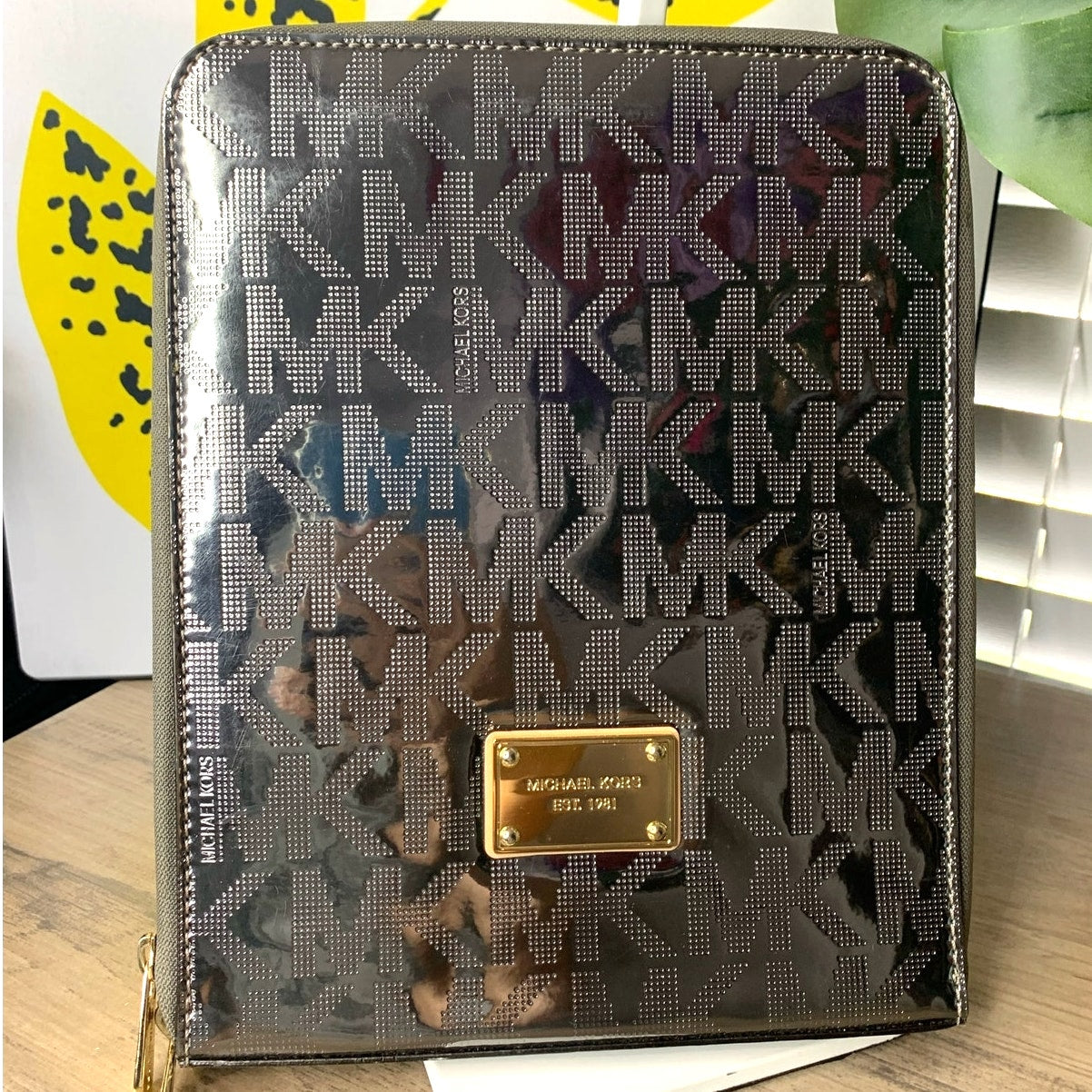 Michael Kors Silver Metallic Signature Jet Set Tablet Ipad Sleeve Case Protector