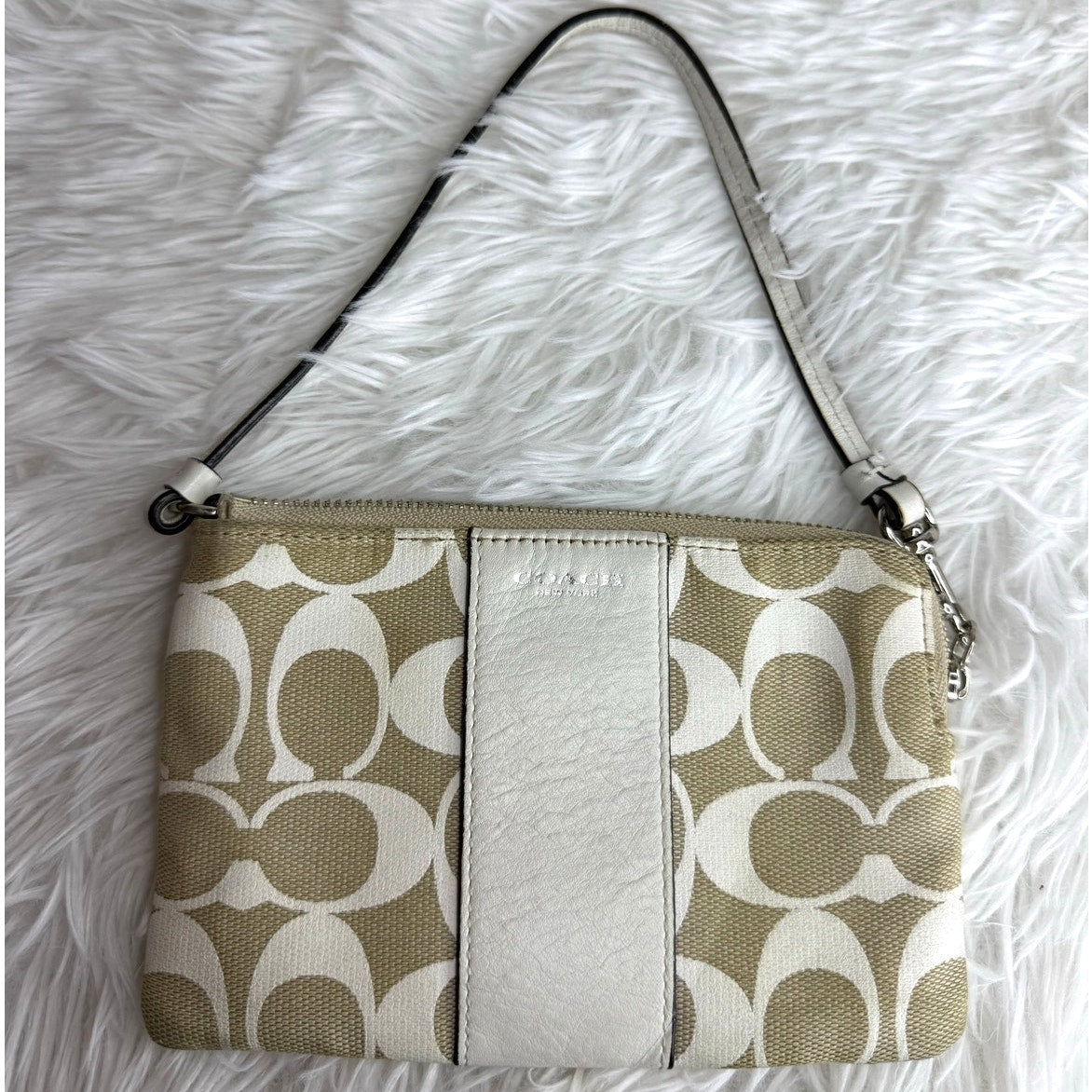 SALE COACH Signature Canvas Beige White Wristlet