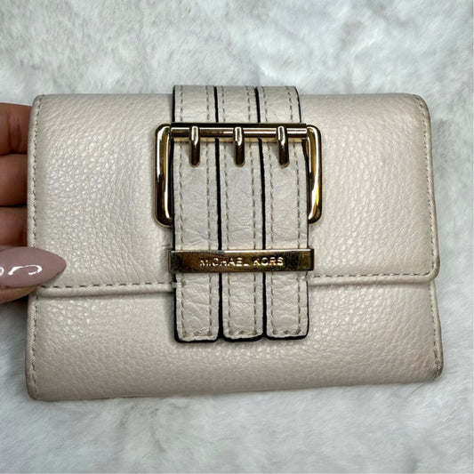 Michael Kors Ivory Med Wallet
