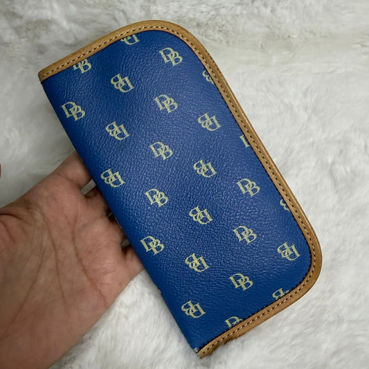 DOONEY & BOURKE Blue Tan Sunglasses Holder
