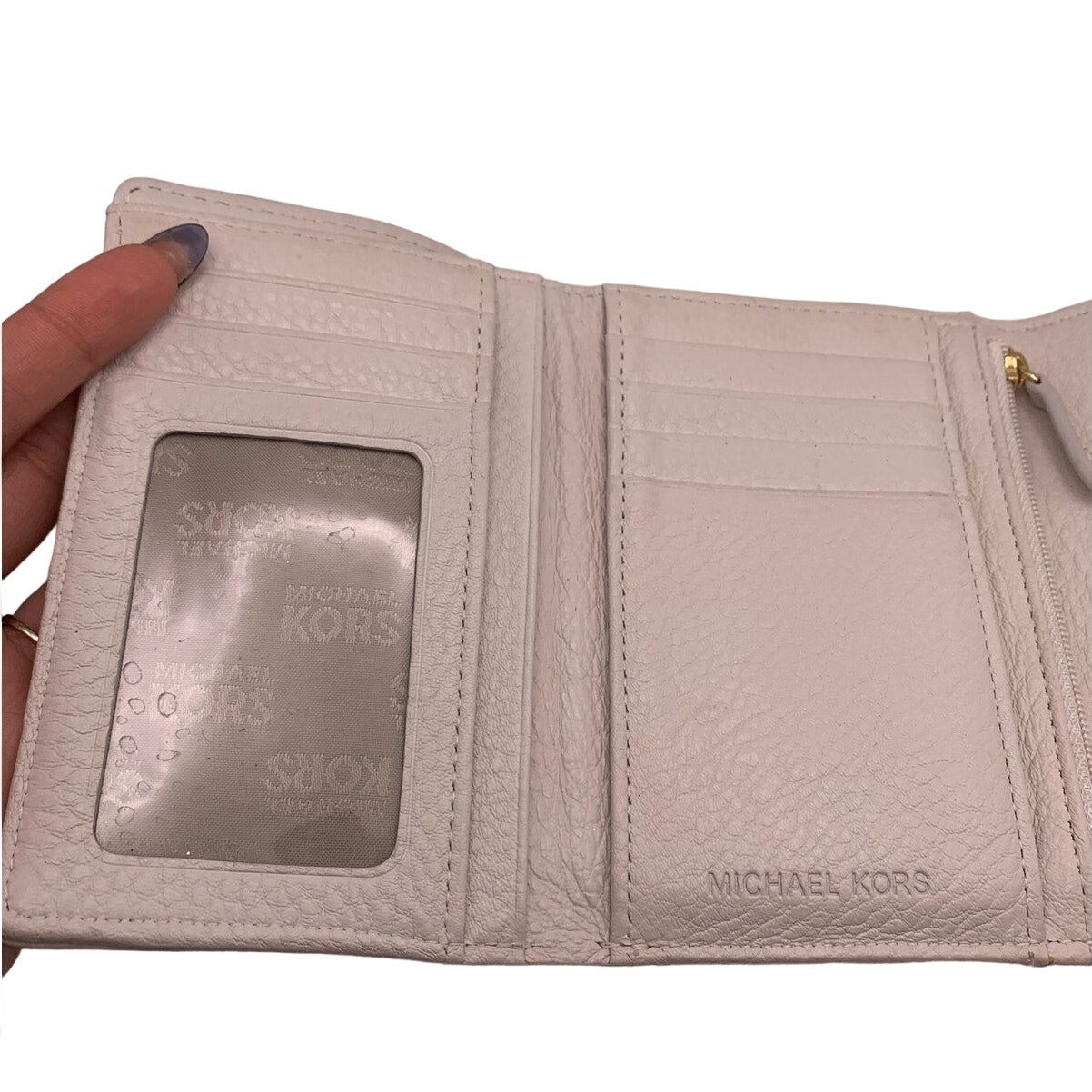 Michael Kors Ivory Med Wallet