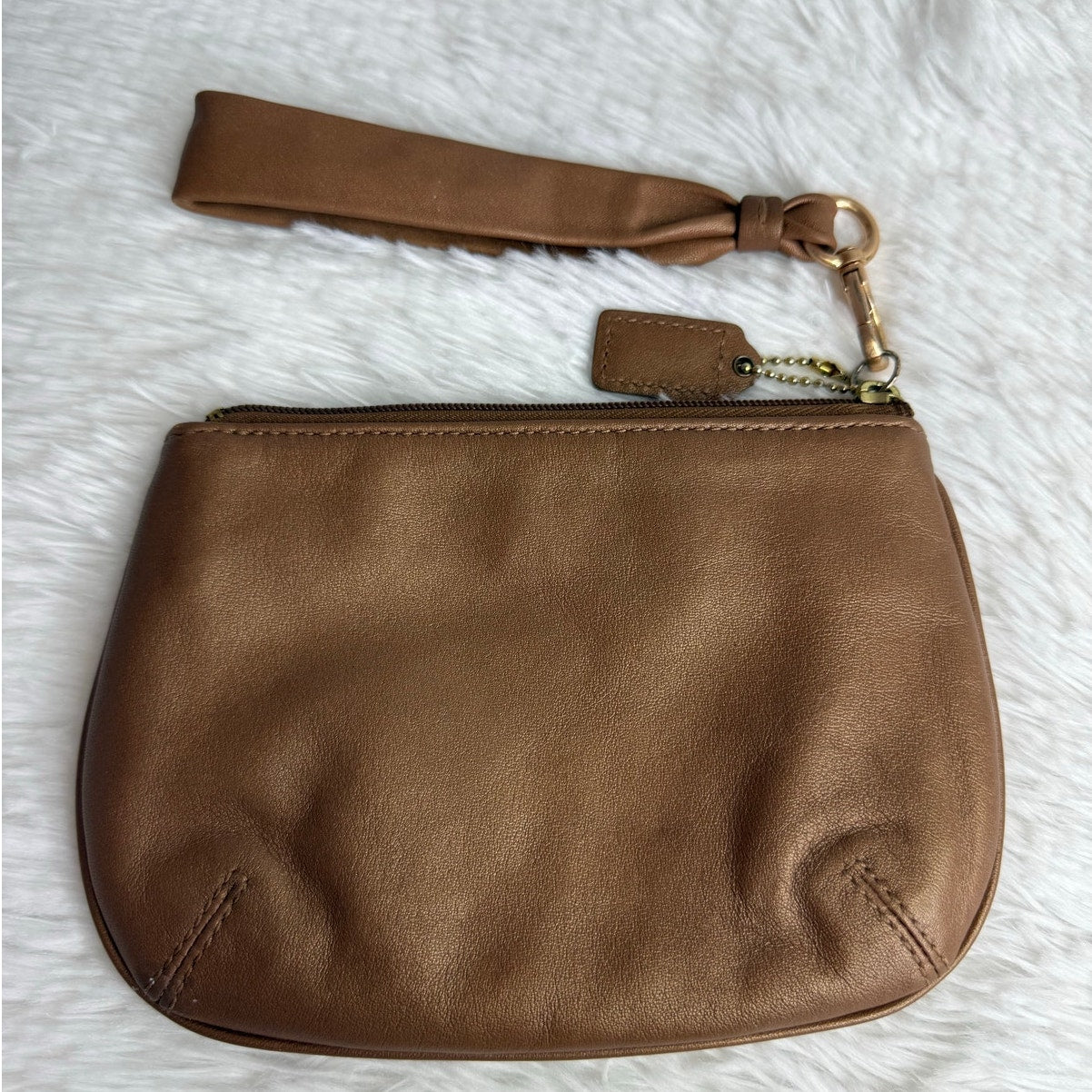 COACH Par Brown Wristlet