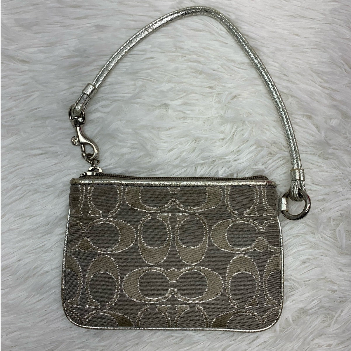 SALE COACH Poppy Wristlet