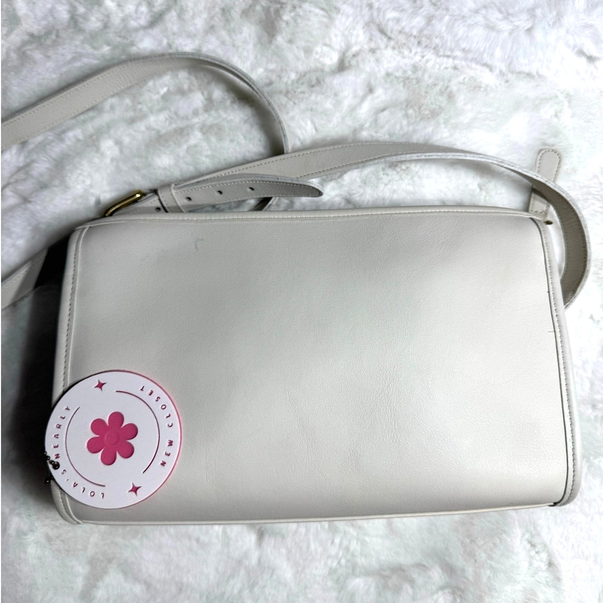 Vintage Coach 9944 Taylor White Crossbody