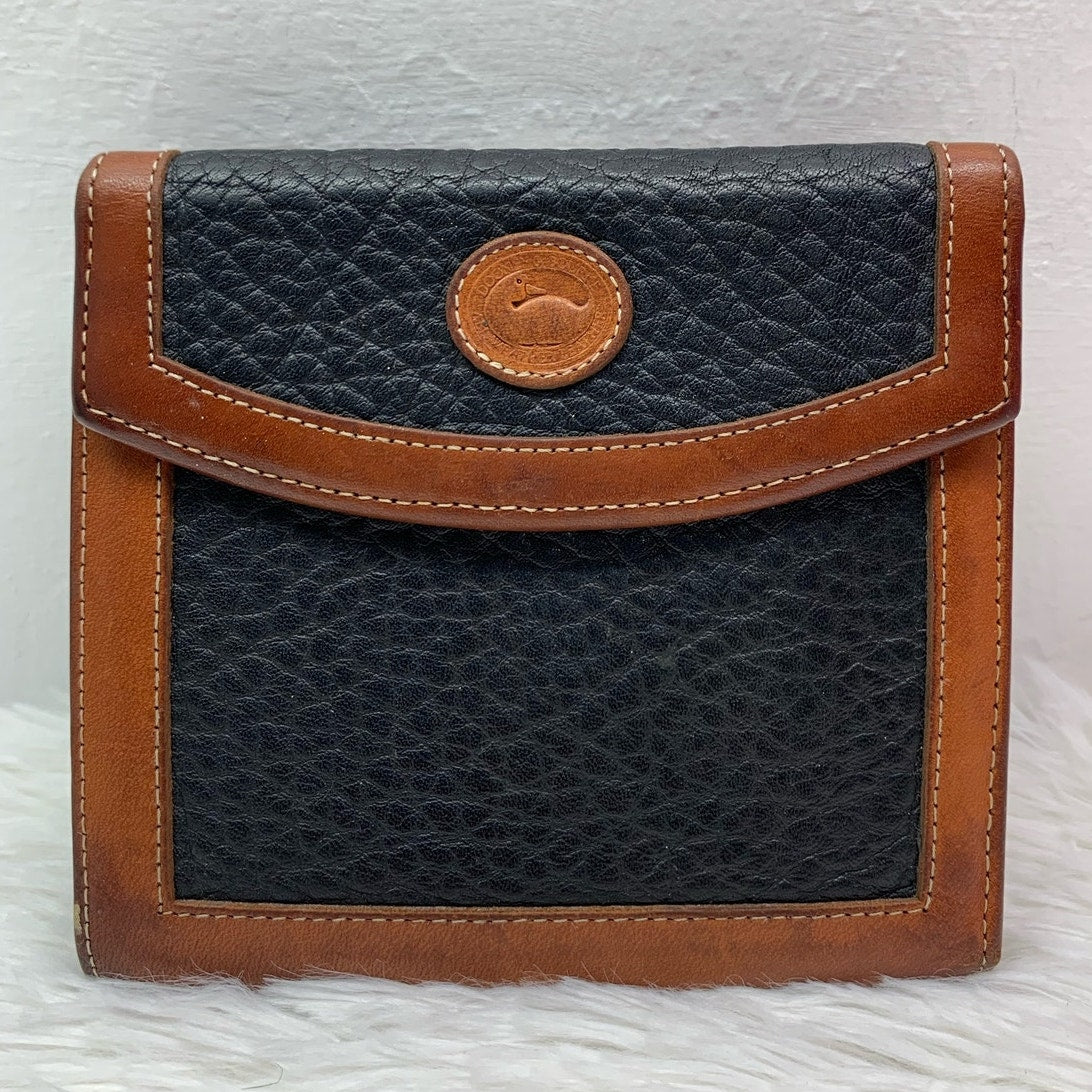 Vintage DOONEY & BOURKE Wallet