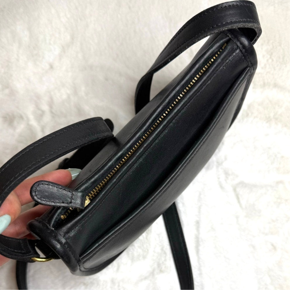 Vintage COACH Wendie Crossbody Bag 1998