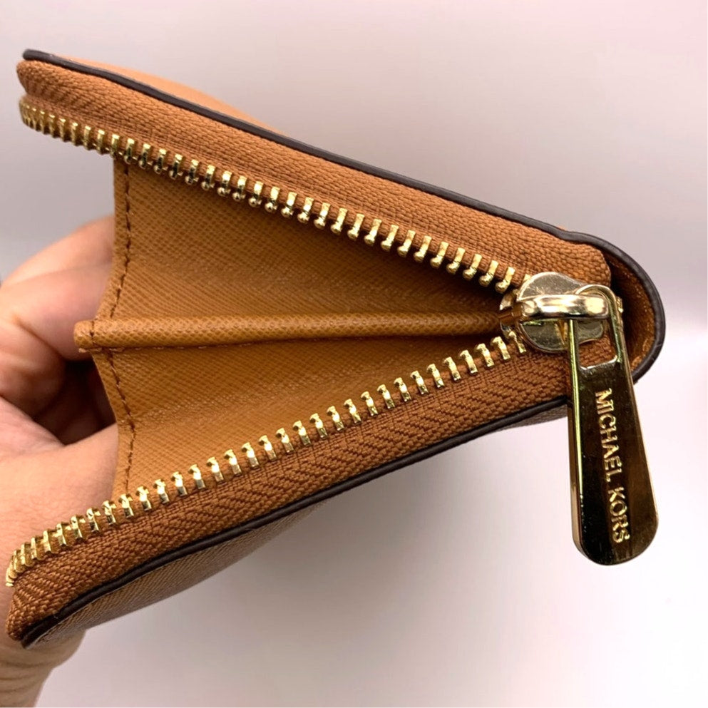 Michael Kors Zip Around Wallet