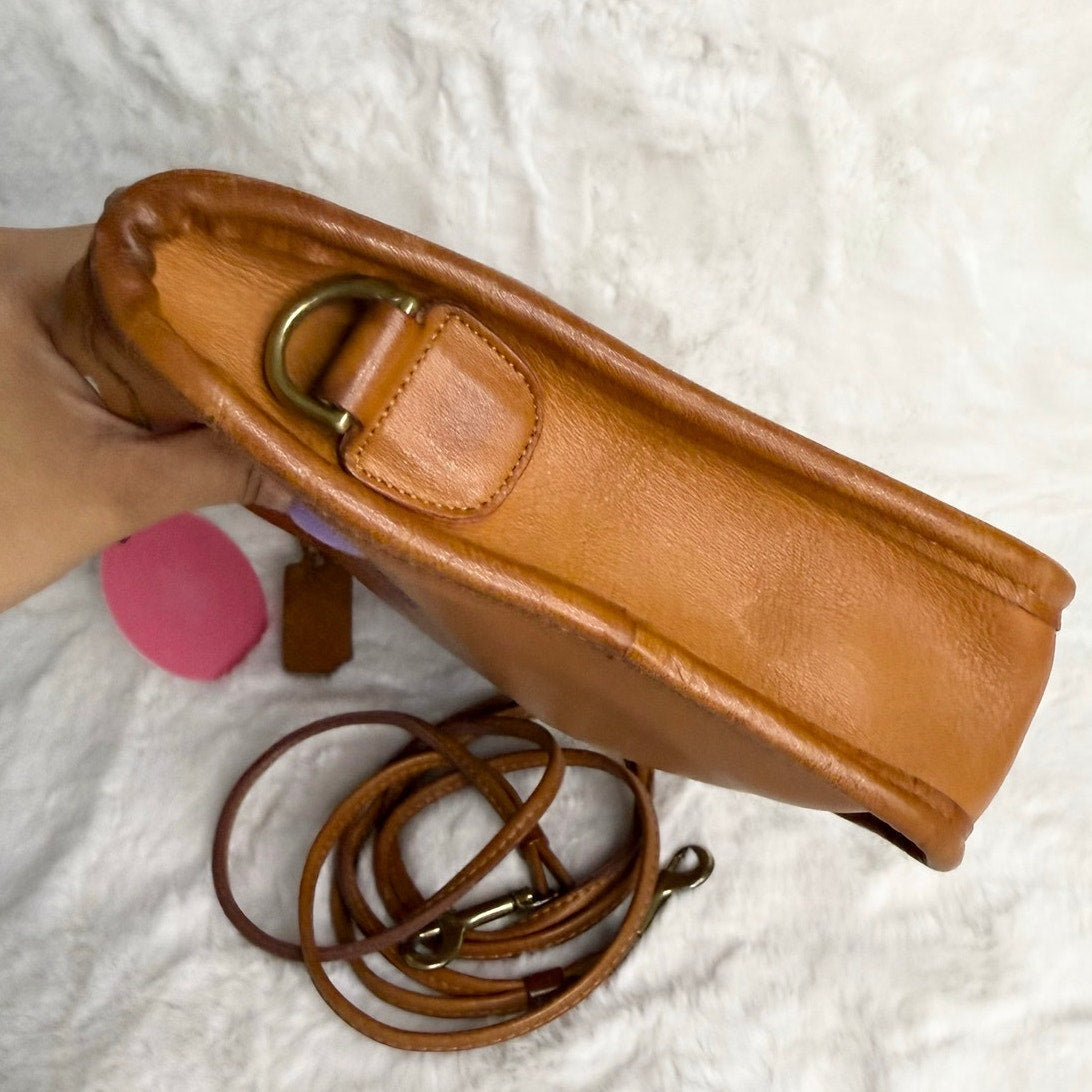 Vintage Coach Basic Bag New York City