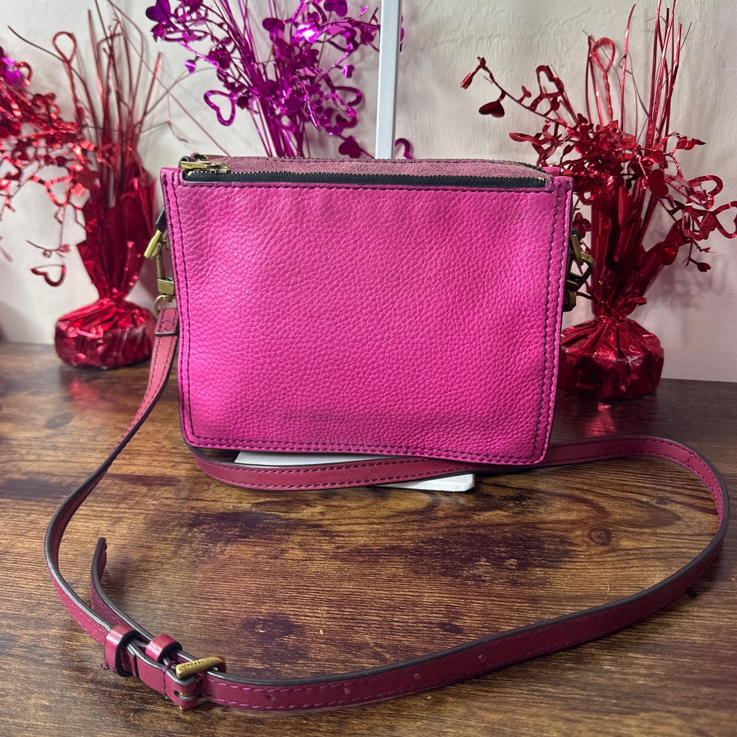 SALE FOSSIL Fuchsia Crossbody