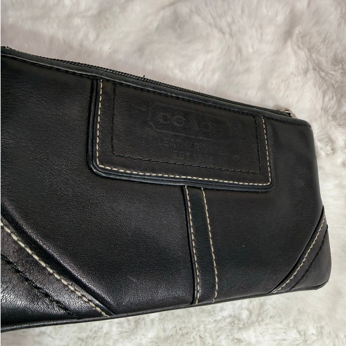 y2k COACH Black Leatherware Wristlet