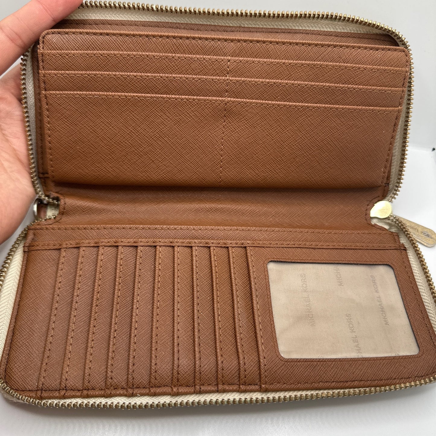 MICHAEL KORS Jet Set Zip Around Wallet