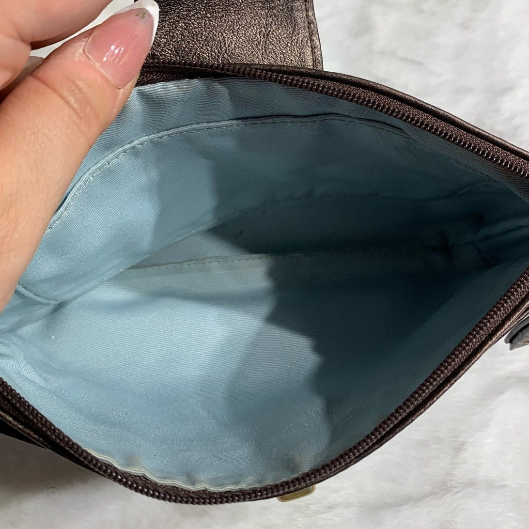 y2k COACH Bronze Turnlock Wristlet