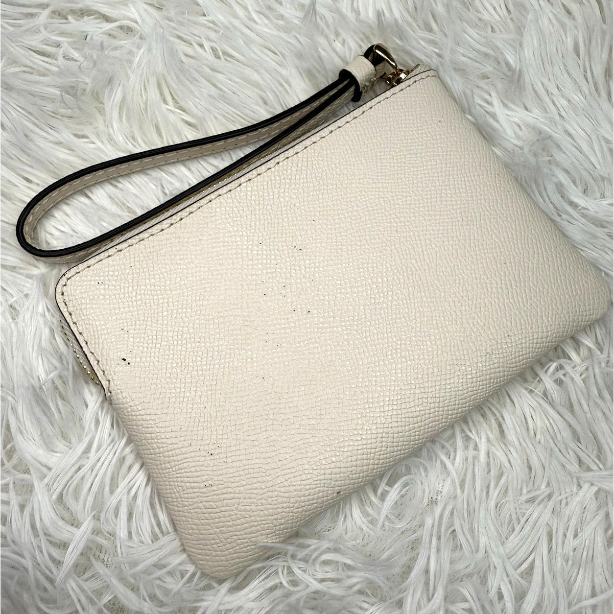 COACH White Zip Wristlet