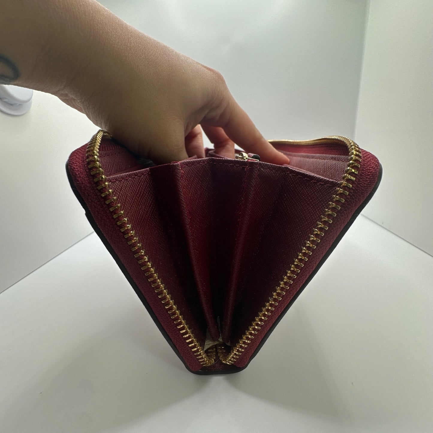 KATE SPADE New York Brynn Large Continental Zip Around Wallet