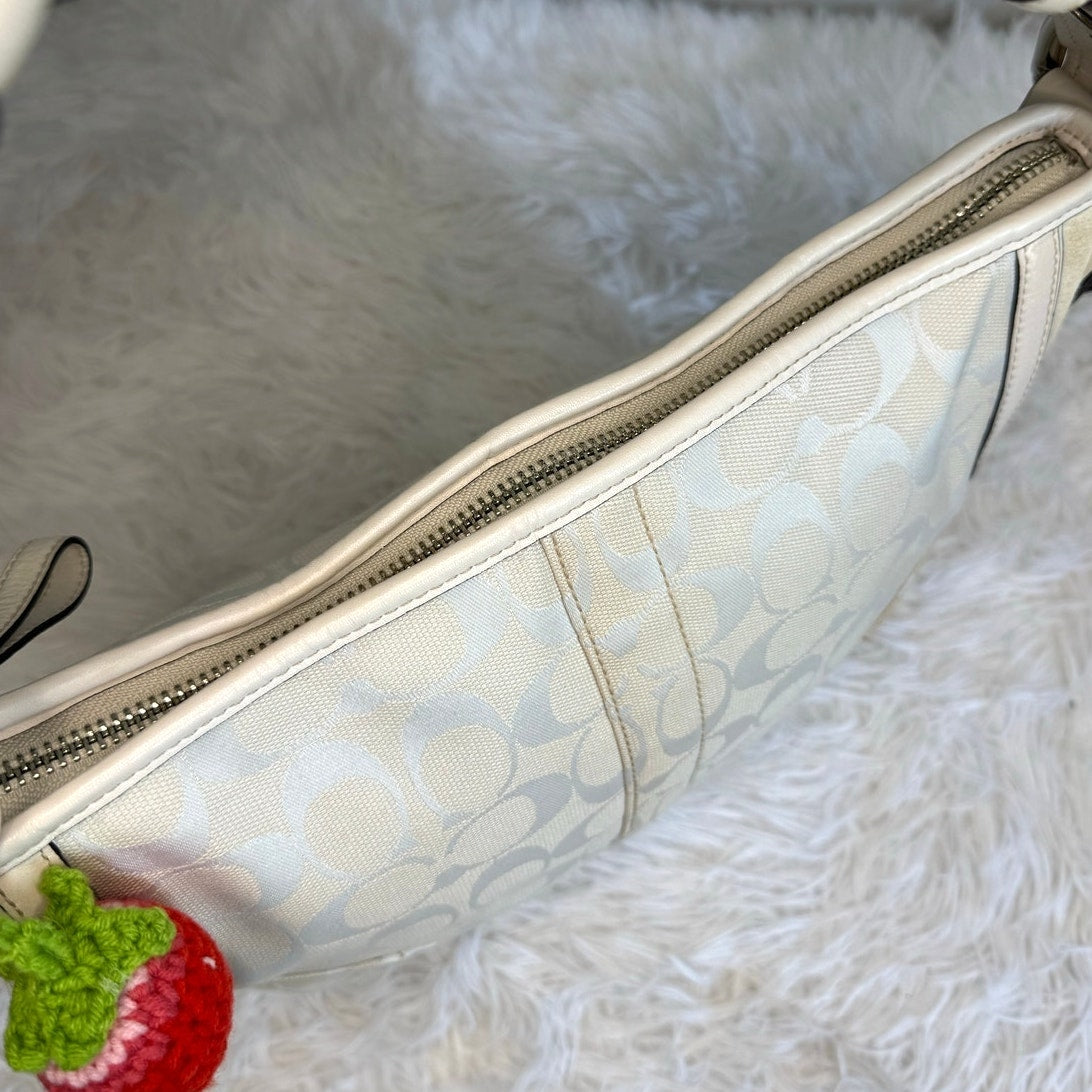 y2k Coach Vintage 2005 Signature 6267 Canvas Leather trim Hobo Bag Shoulder Bag