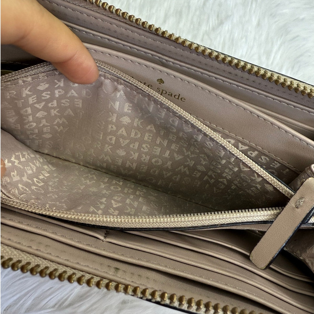 Kate Spade New York  Zip Around Wallet