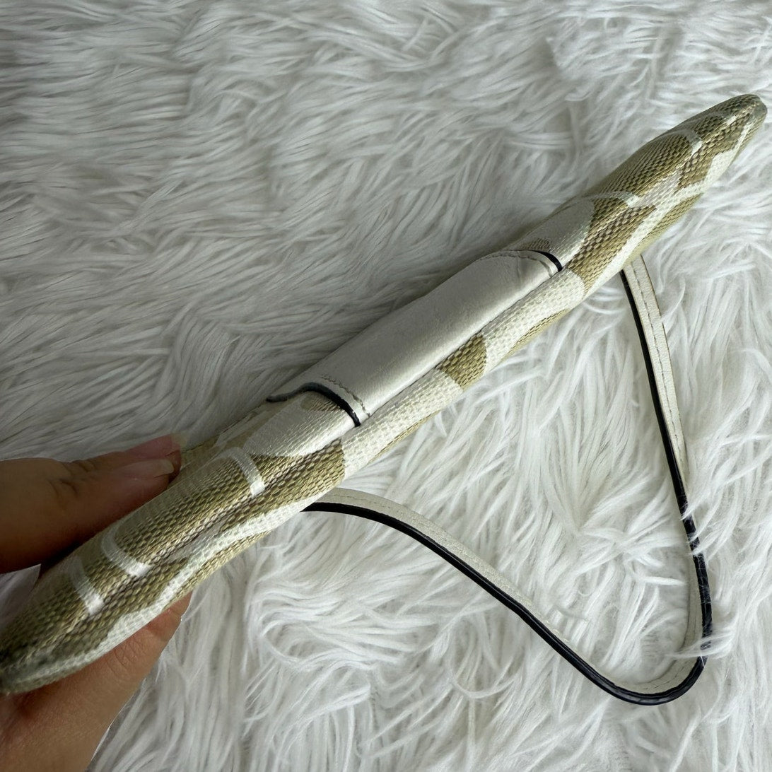 SALE COACH Signature Canvas Beige White Wristlet