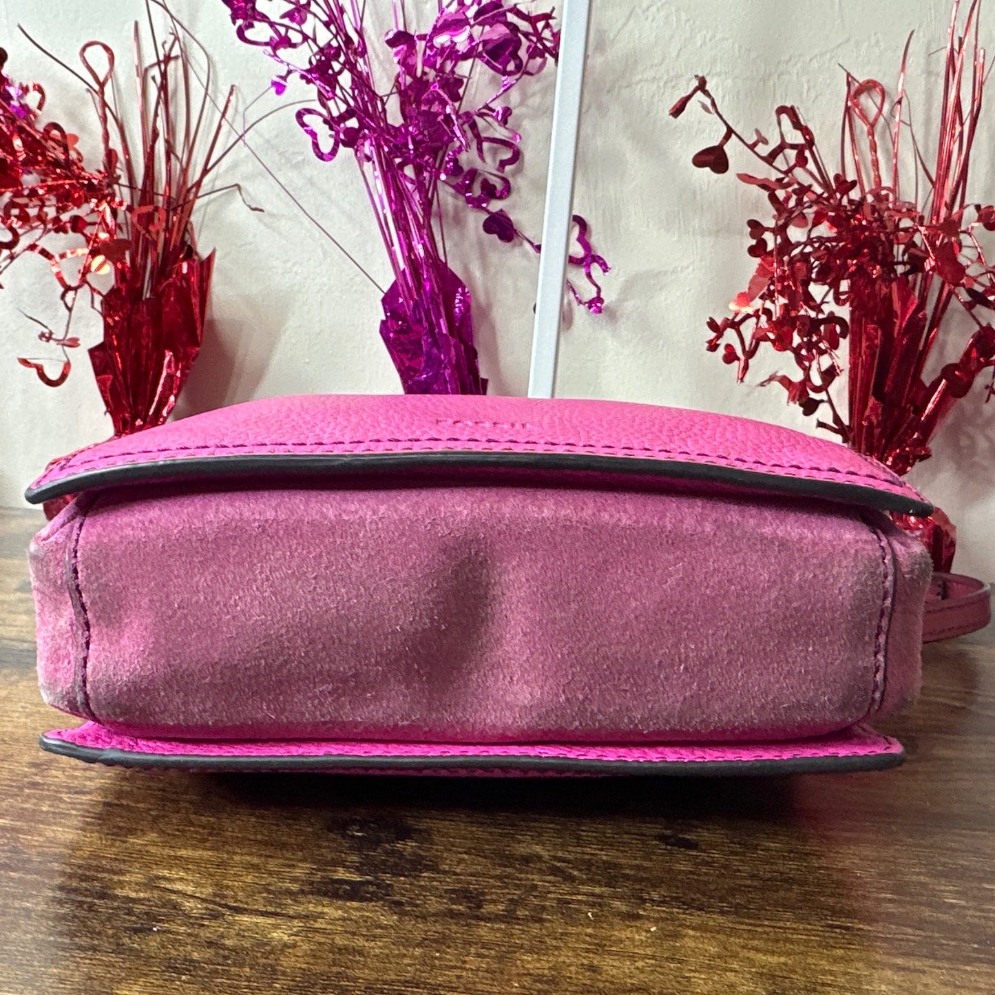 SALE FOSSIL Fuchsia Crossbody
