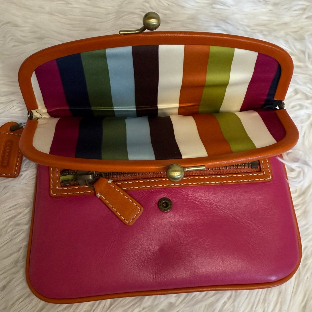 Rare y2k COACH Vintage Legacy Clutch Wristlet