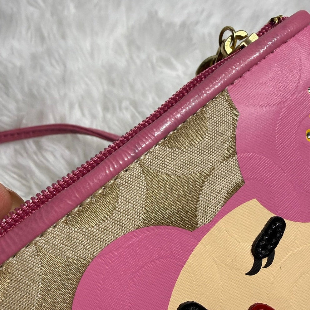 COACH y2k Rare Poppy Pinky Limited Edition Wristlet