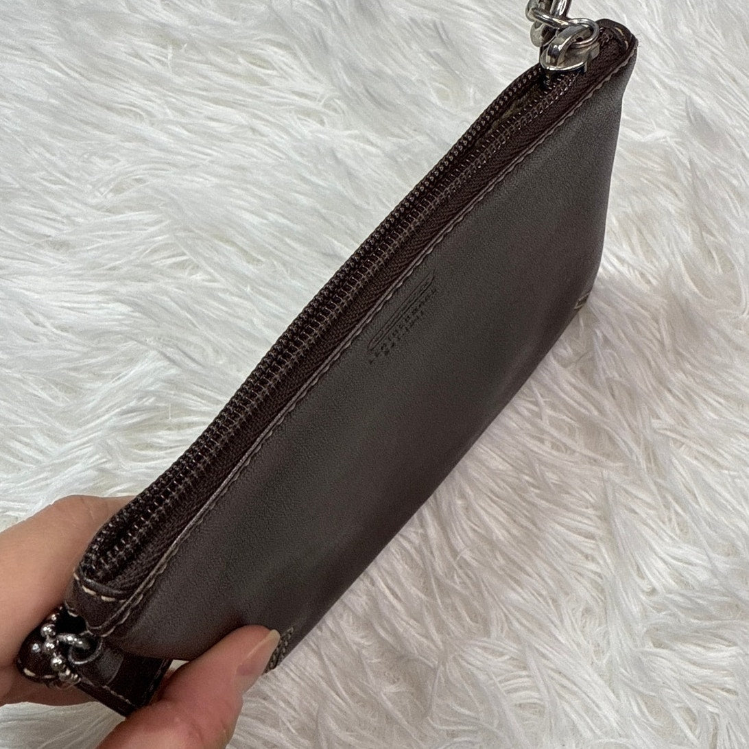 y2k COACH Vintage Leatherware Brown Leather Wristlet