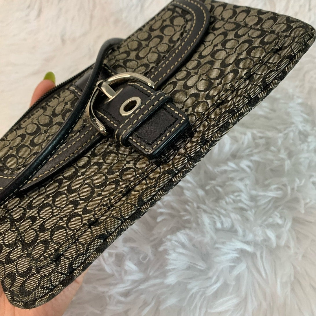 y2k COACH Buckle Soho Black Gray Signature Canvas Wristlet