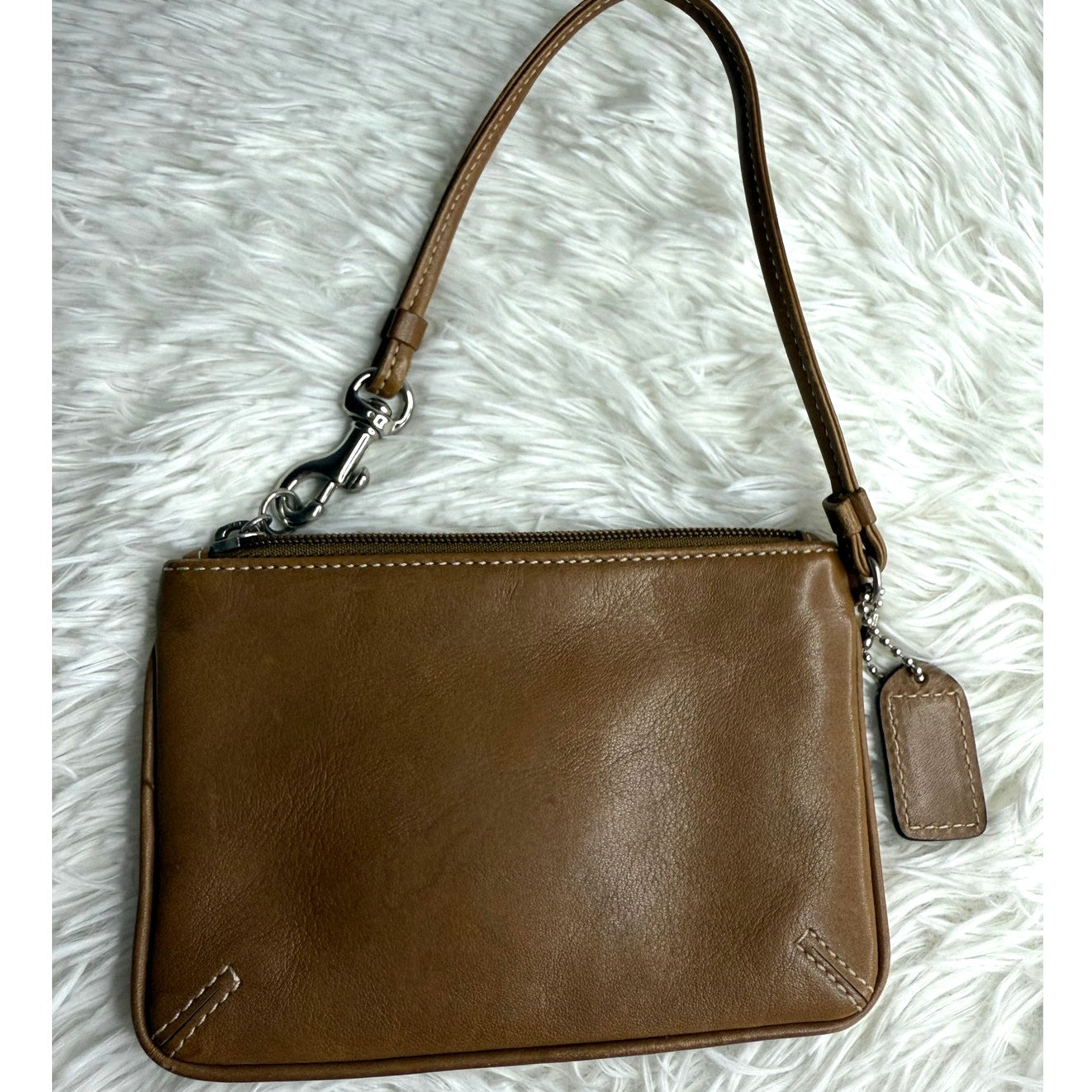 y2k COACH Leather Brown Wristlet