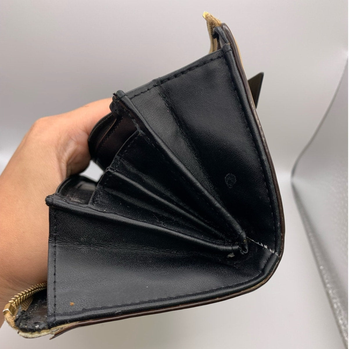 Kate Spade New York Bow Zip Around Wallet