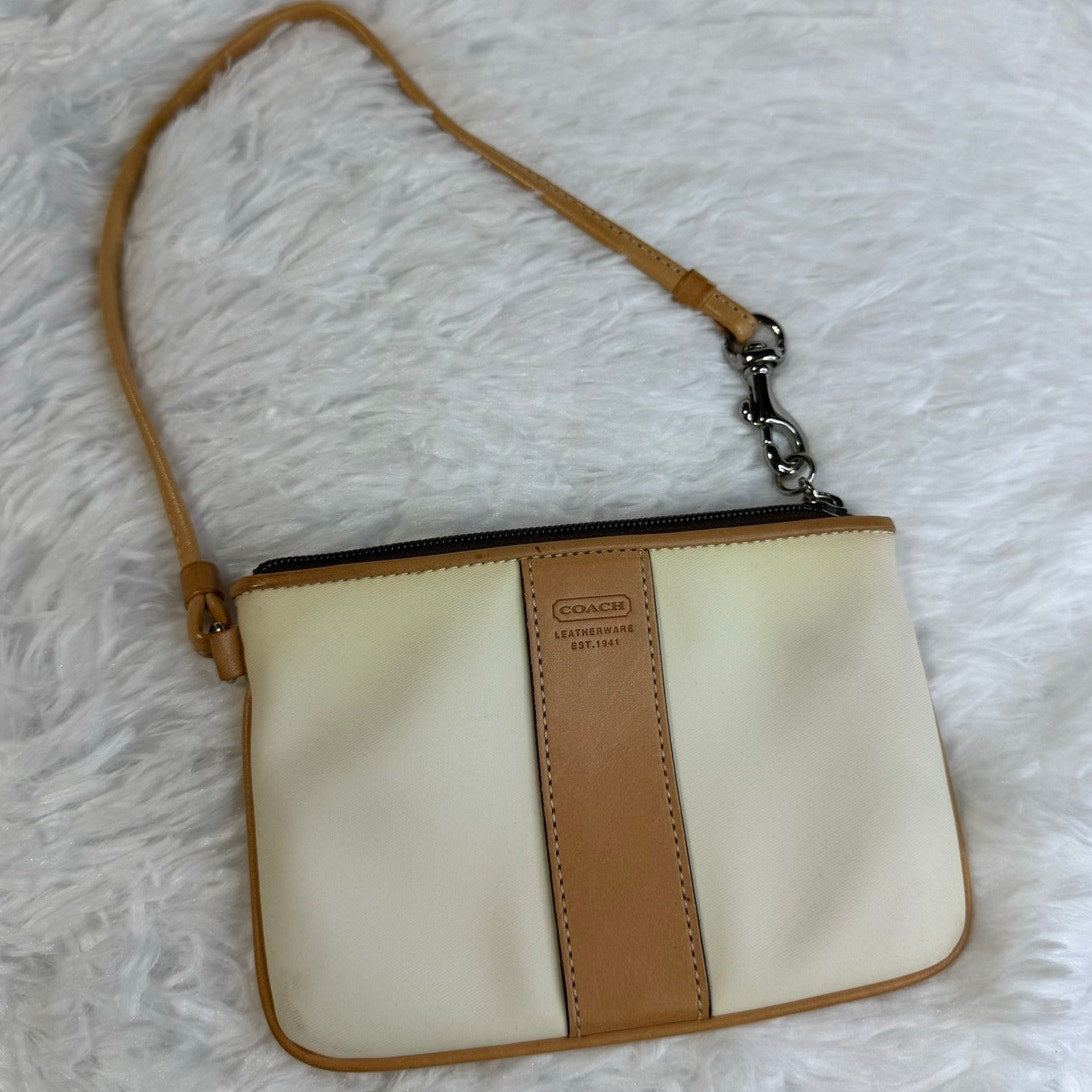Sale y2k Coach Tan Cream Wristlet
