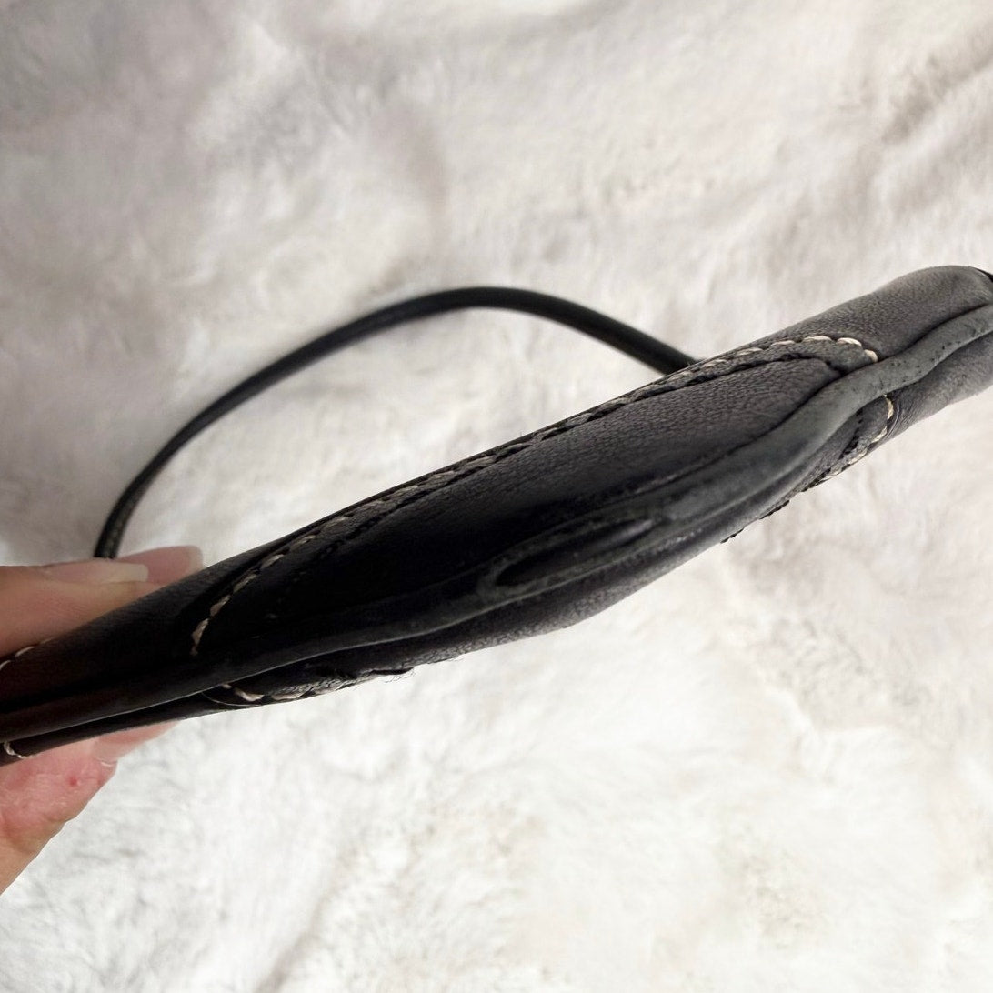 y2k COACH Black Leatherware Wristlet