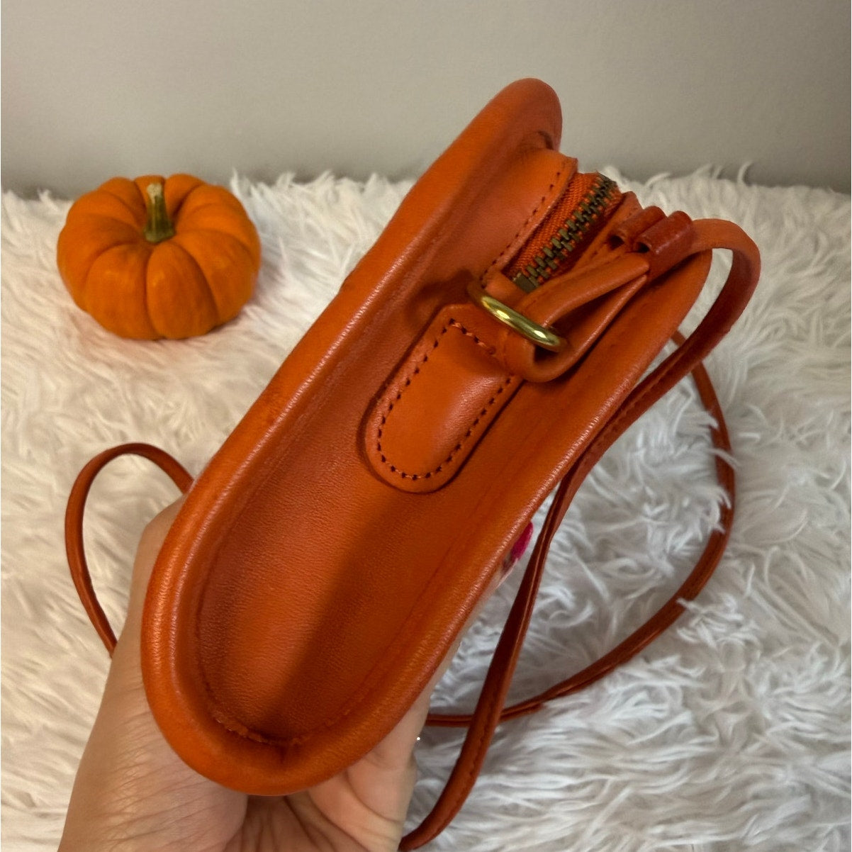 Vintage COACH Tangerine Abbie Bag 9017