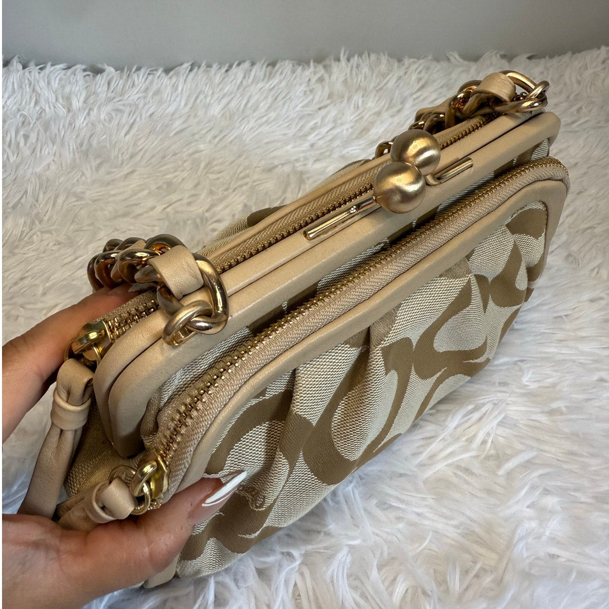 y2k COACH 2008 Parker Op Art Kisslock Shoulder Bag