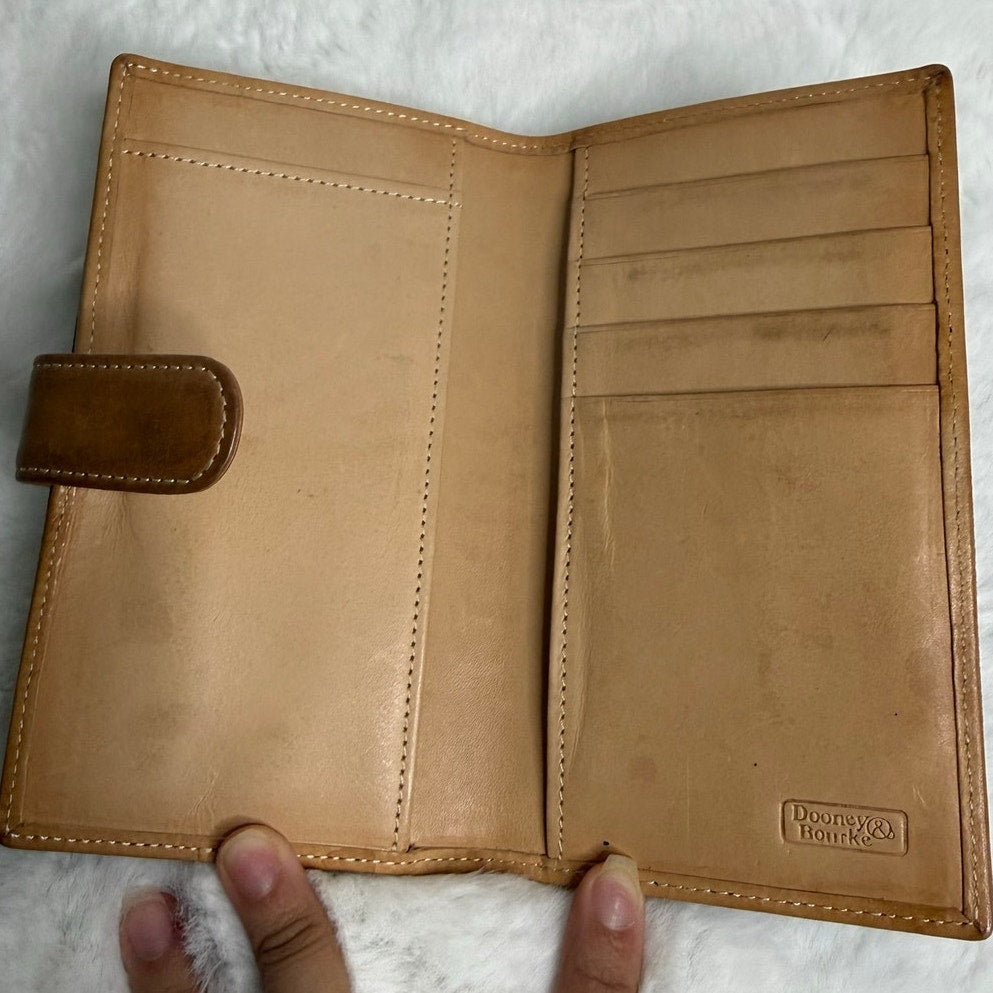 DOONEY & BOURKE Blue Tan Wallet