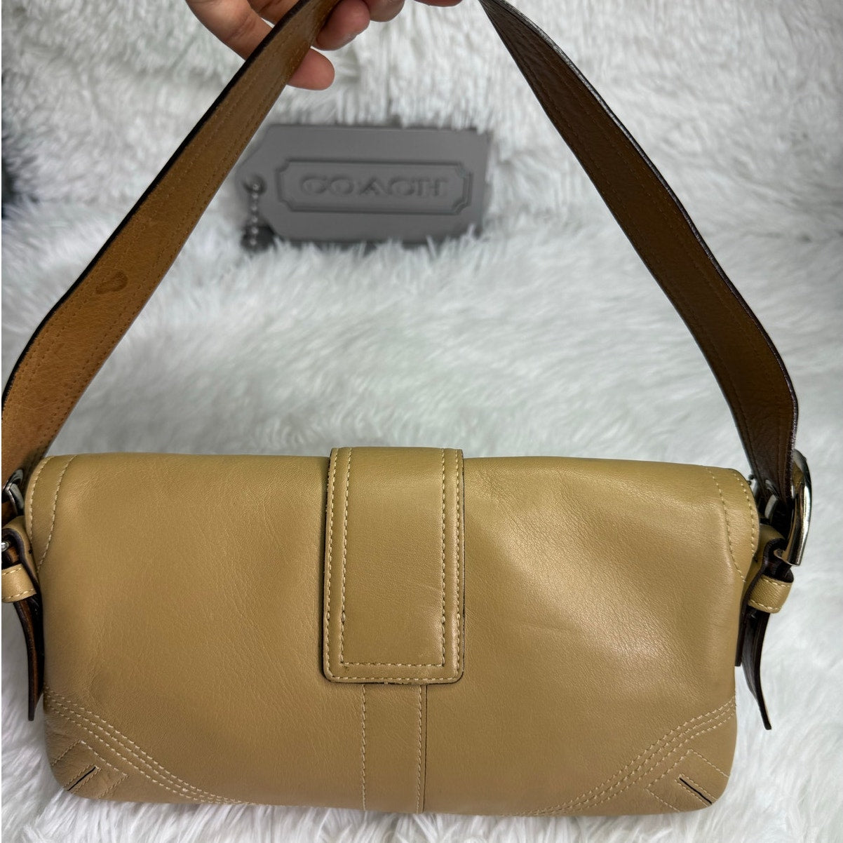Vintage COACH Y2k Soho Saddle Tan Flap Shoulder Bag