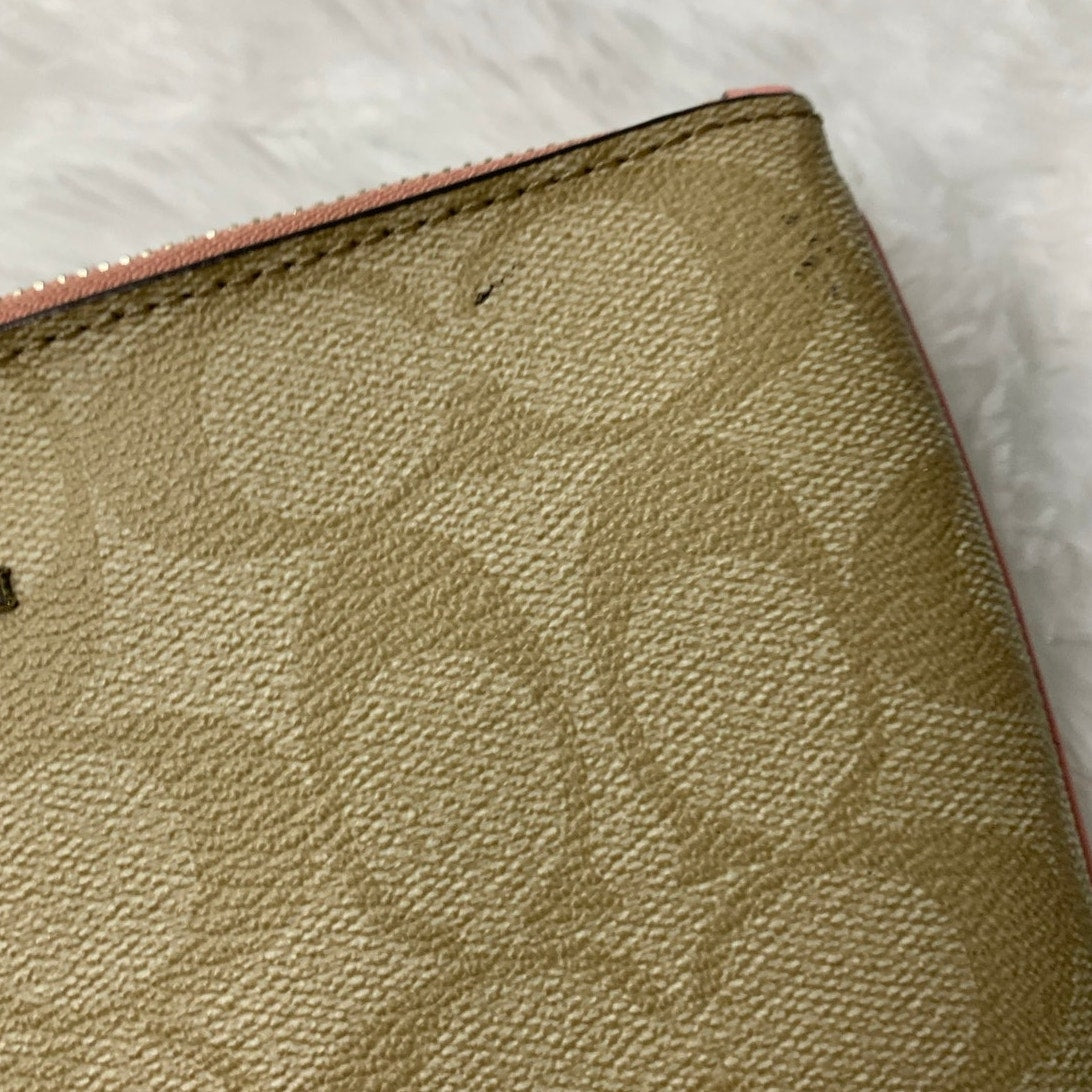 Sale Coach Large Corner Zip Wristlet in Signature Pink