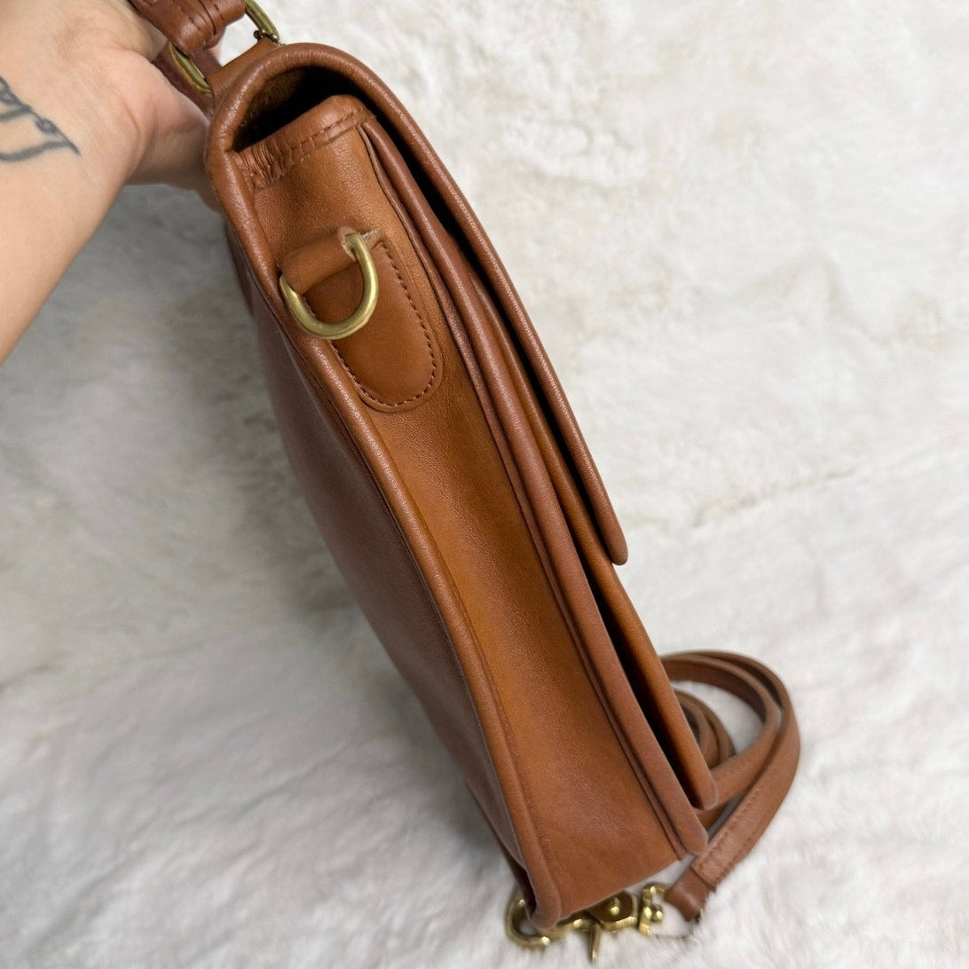 Vintage Coach 5130 Project Station British Tan Leather Crossbody Bag Purse
