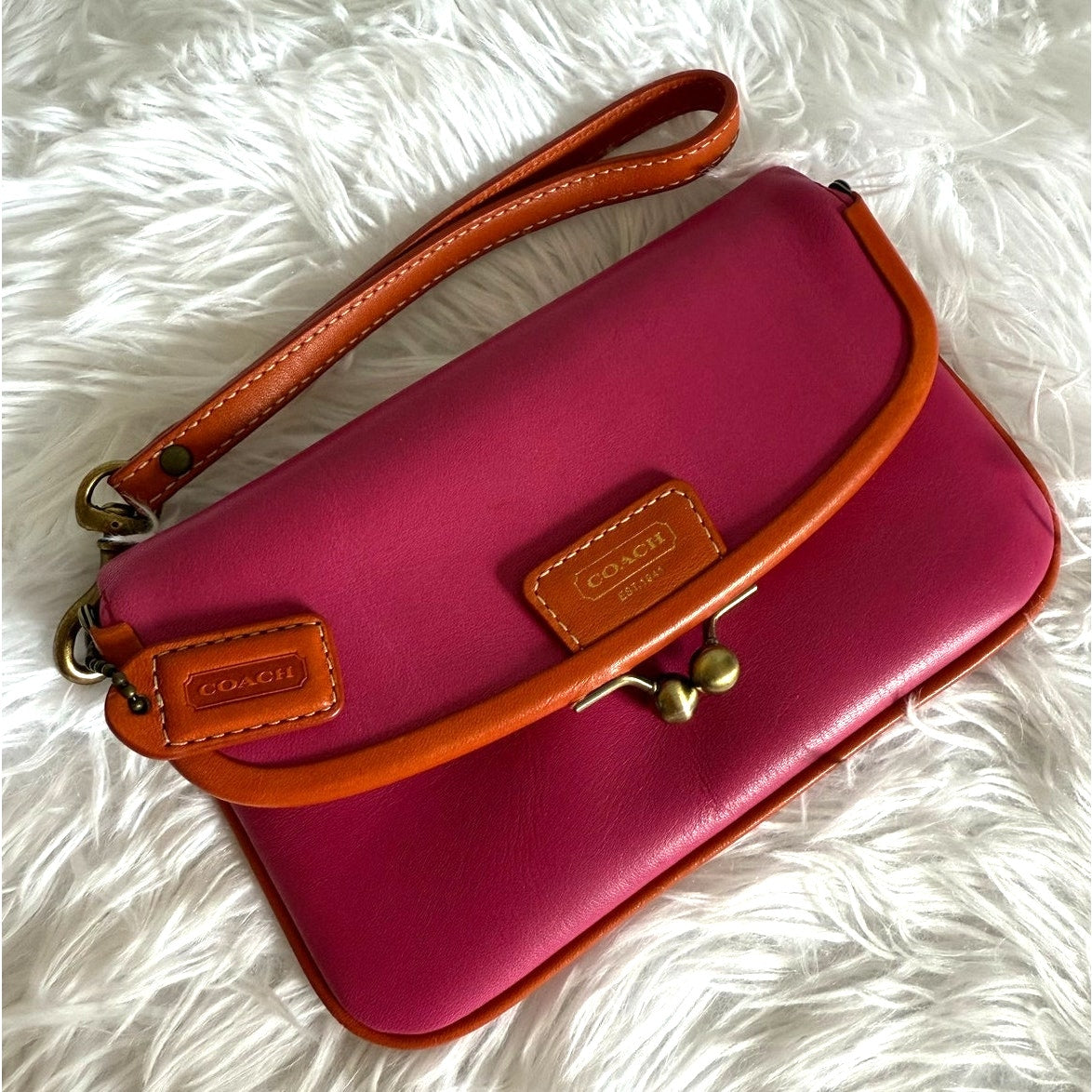 Rare y2k COACH Legacy Clutch Wristlet