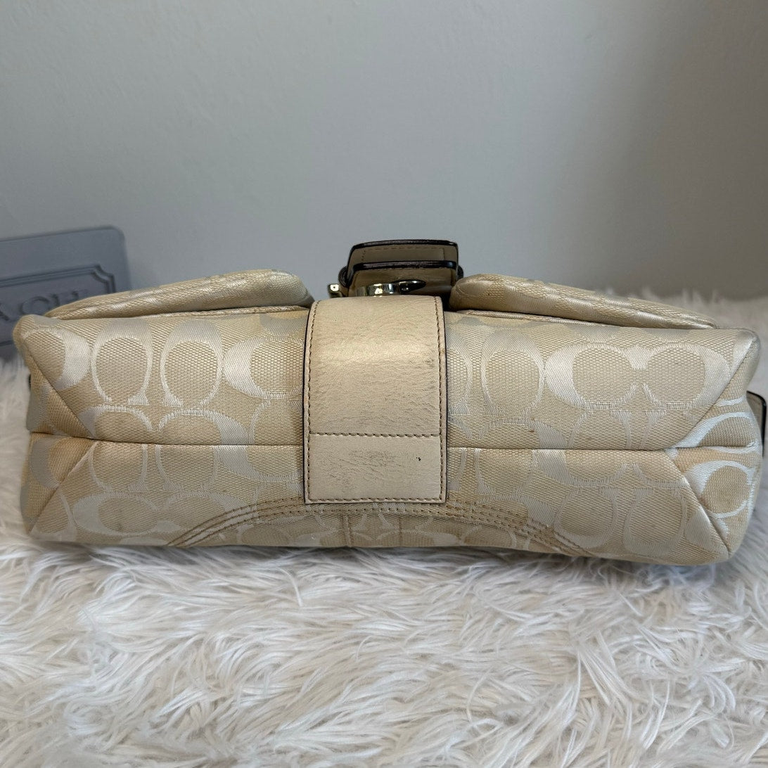 y2k COACH Vintage 6314 Soho Flap Buckle Shoulder Bag