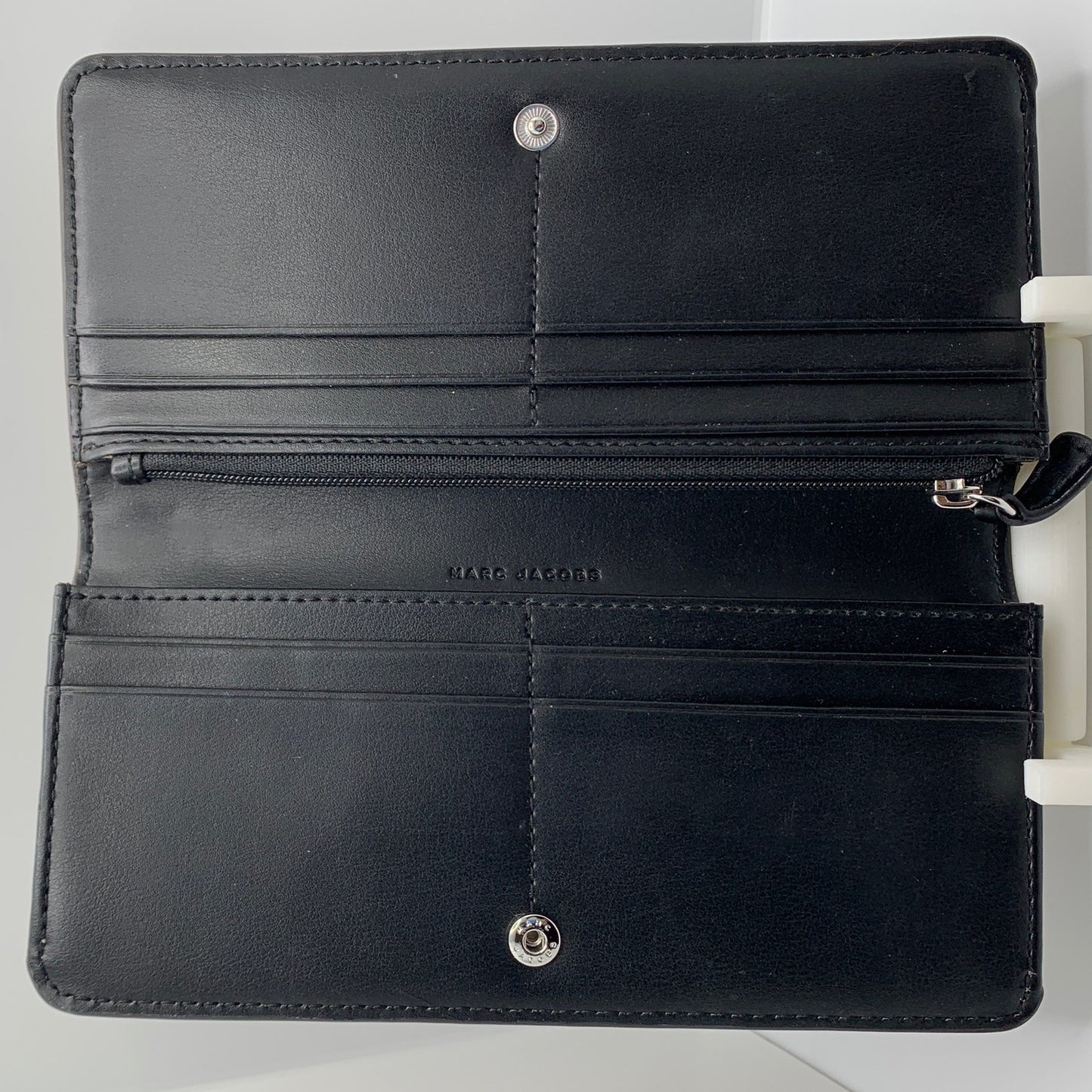 SALE MARC JACOBS Pebbled Leather tan Continental Zip around Wallet